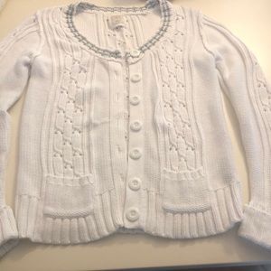 White chunky cable knit sweater